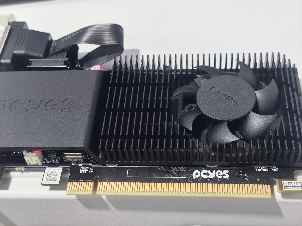 Placa de vídeo Radeon R5 230 2GB - Foto 5