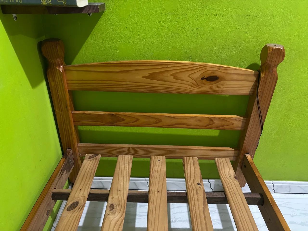 Vendo cama de solteiro  - Foto 2
