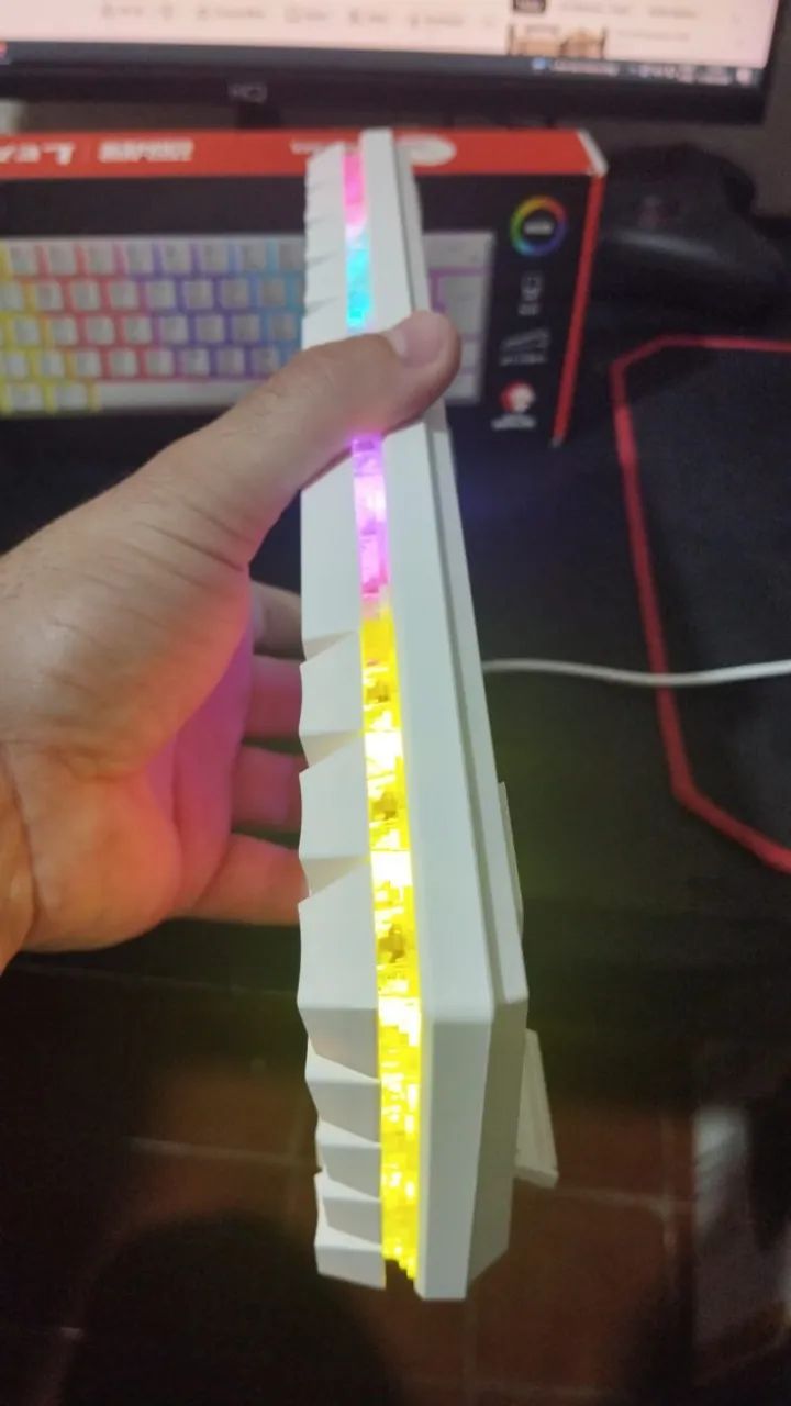 Teclado Mecânico Rgb Usb 60% Branco - Foto 4