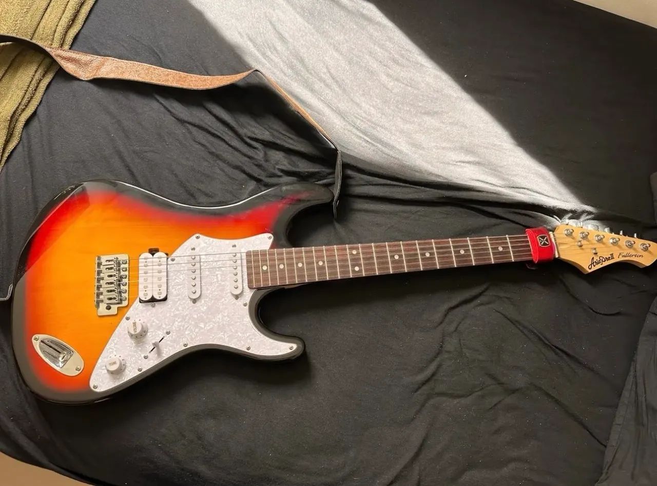 Guitarra Stratocaster 