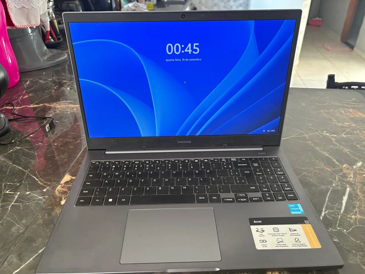 Notebook Samsung Book Intel Celeron 6305, 4GB RAM, SSD, Tela 15.6'' Full HD