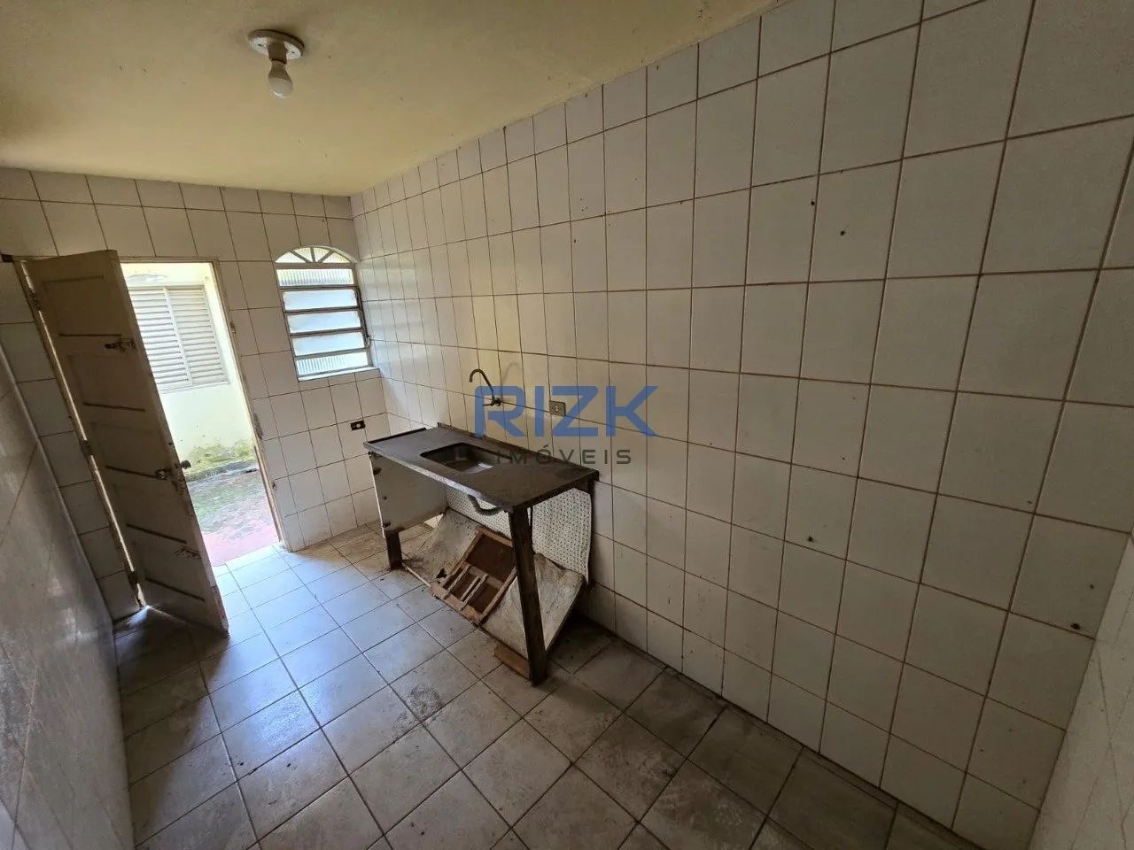 Casa de Vila com ótima localização - Foto 5