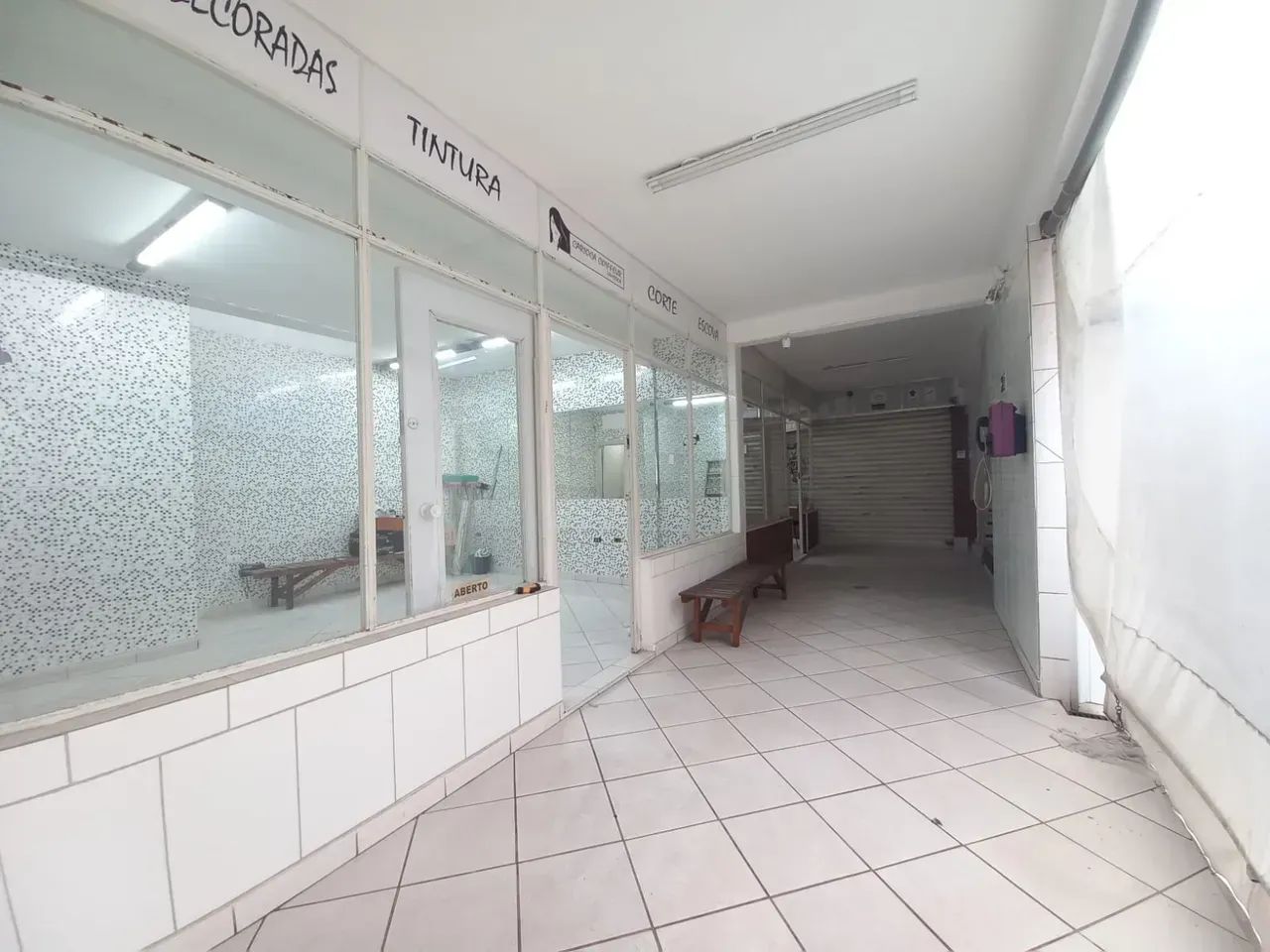 Prédio Comercial - 10 salas - Venda -Embaré - Santos - SP
