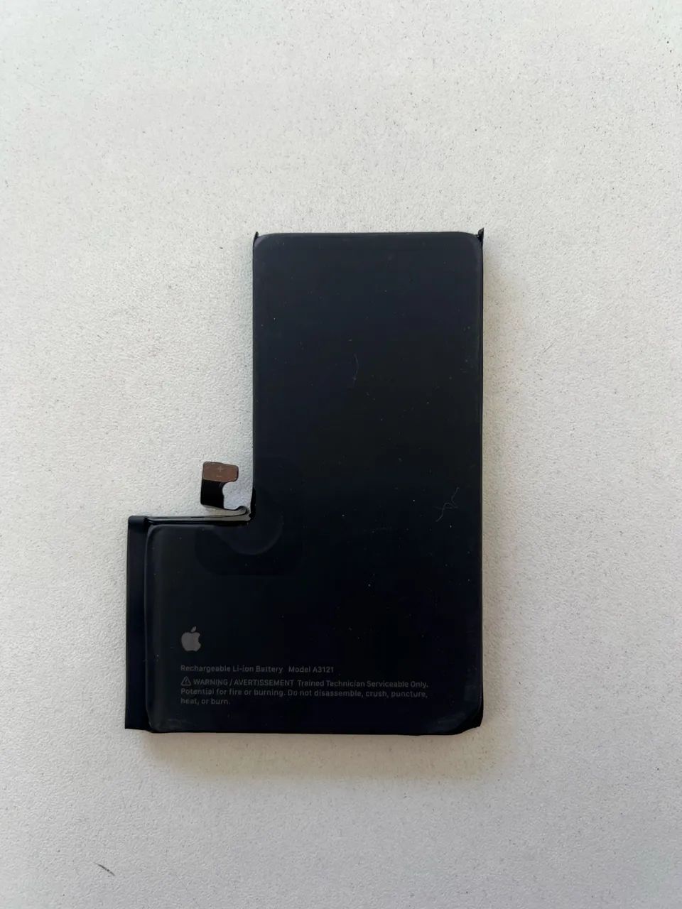 Bateria IPhone 15 pro Max original retirada saúde 92% - Foto 2