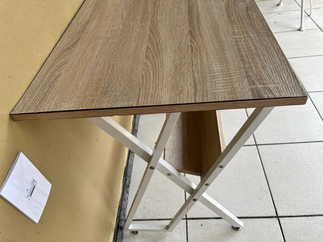 Escrivaninha/Mesa de estudo - Foto 4