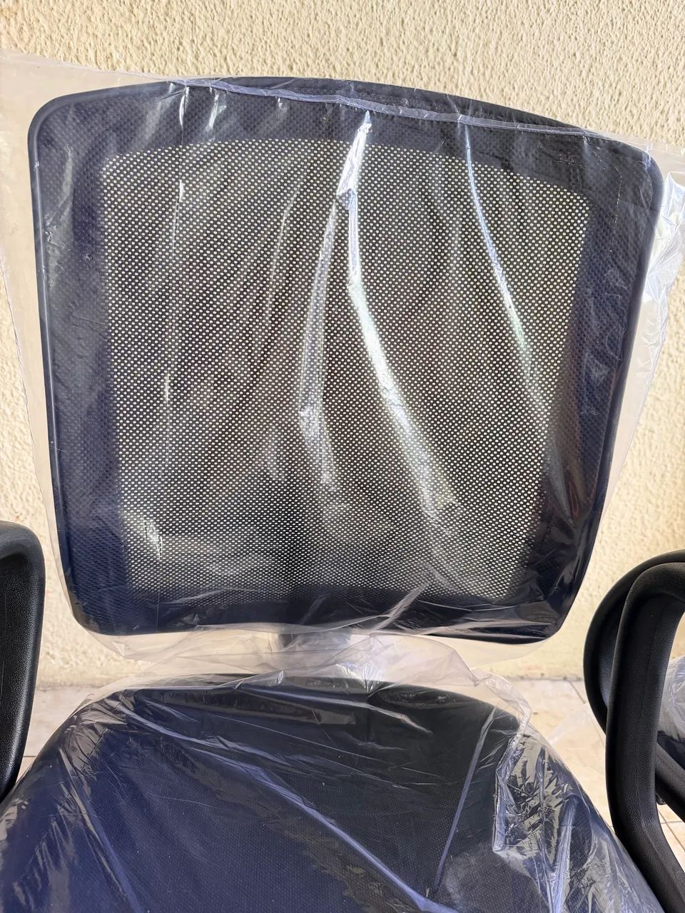 Cadeira de escritório Diretor telada  - Foto 5