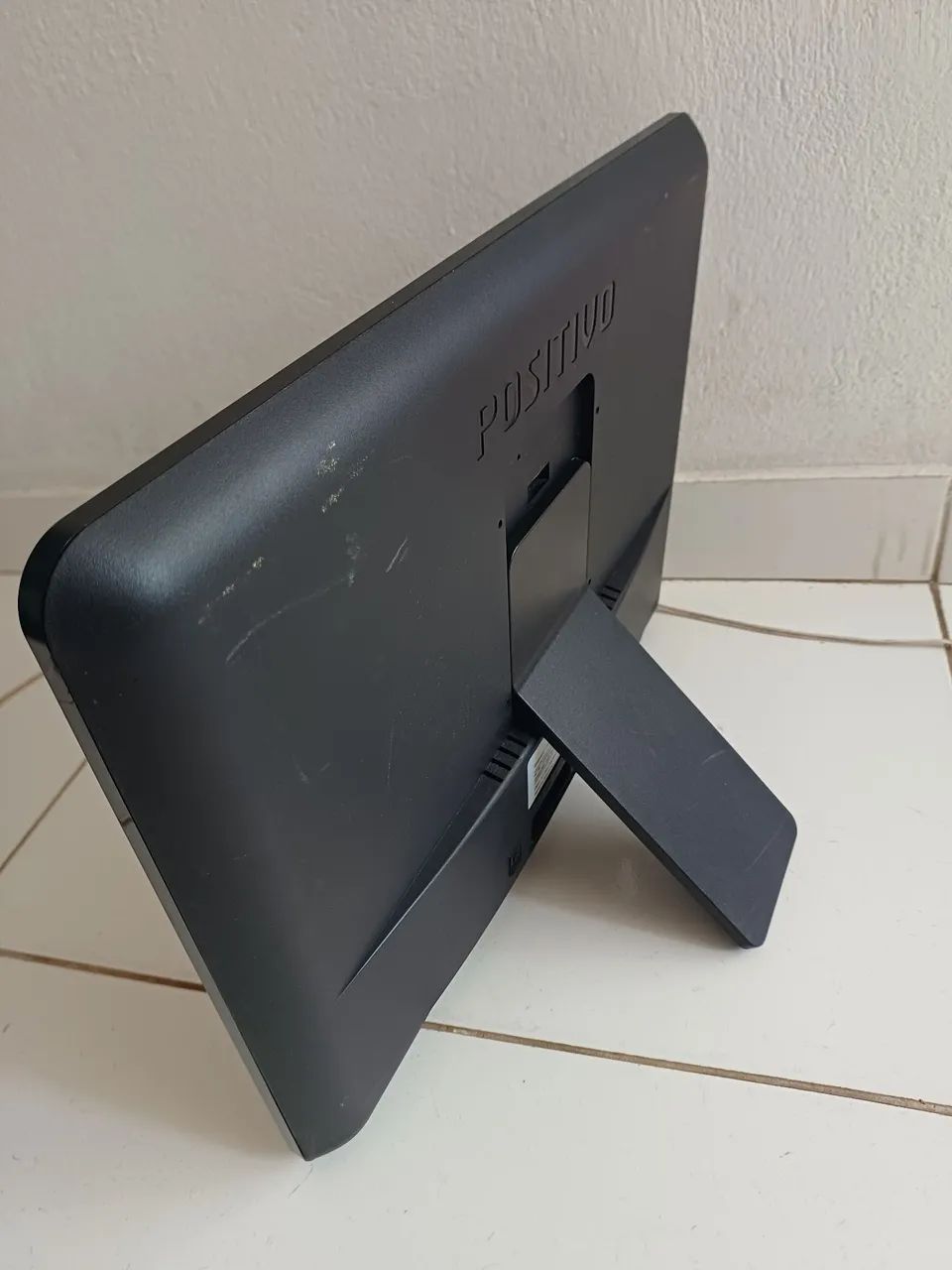 Monitor Positivo Fit 8510 18,5" com Áudio  - Foto 2