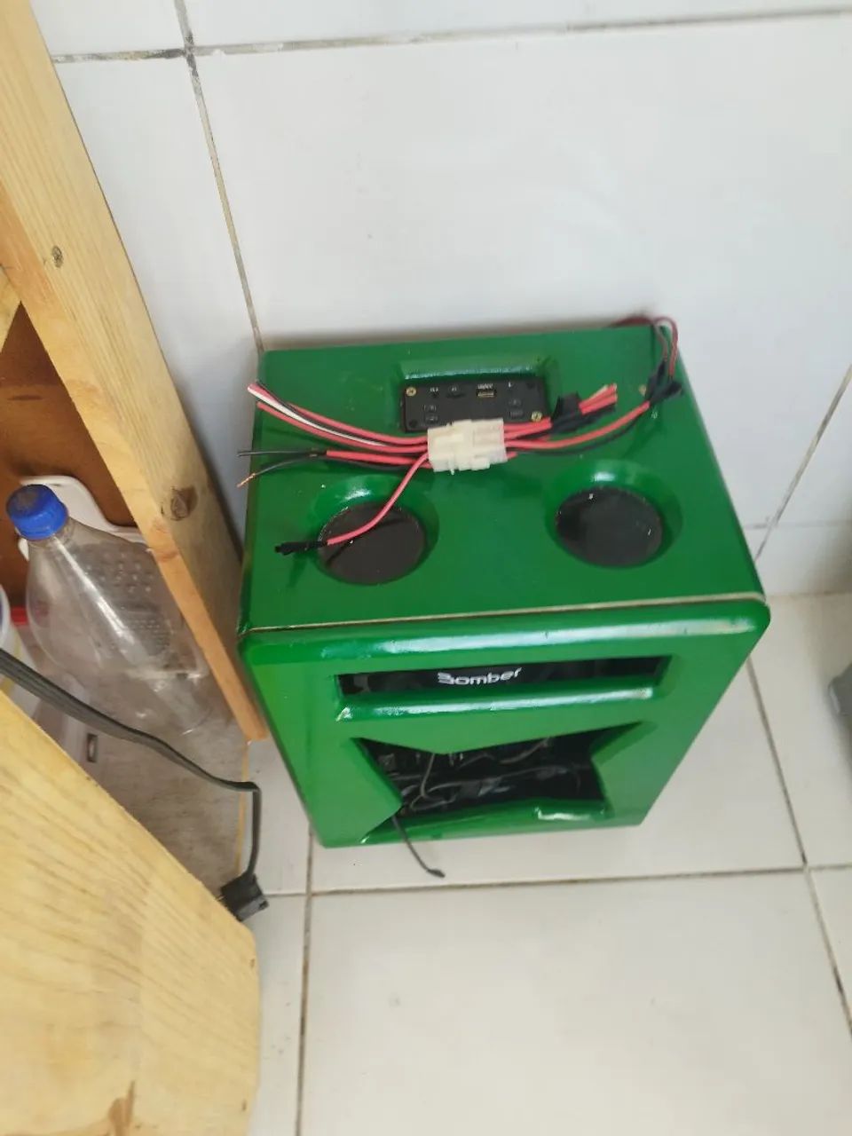 Vendo caixa mini Bob  - Foto 2