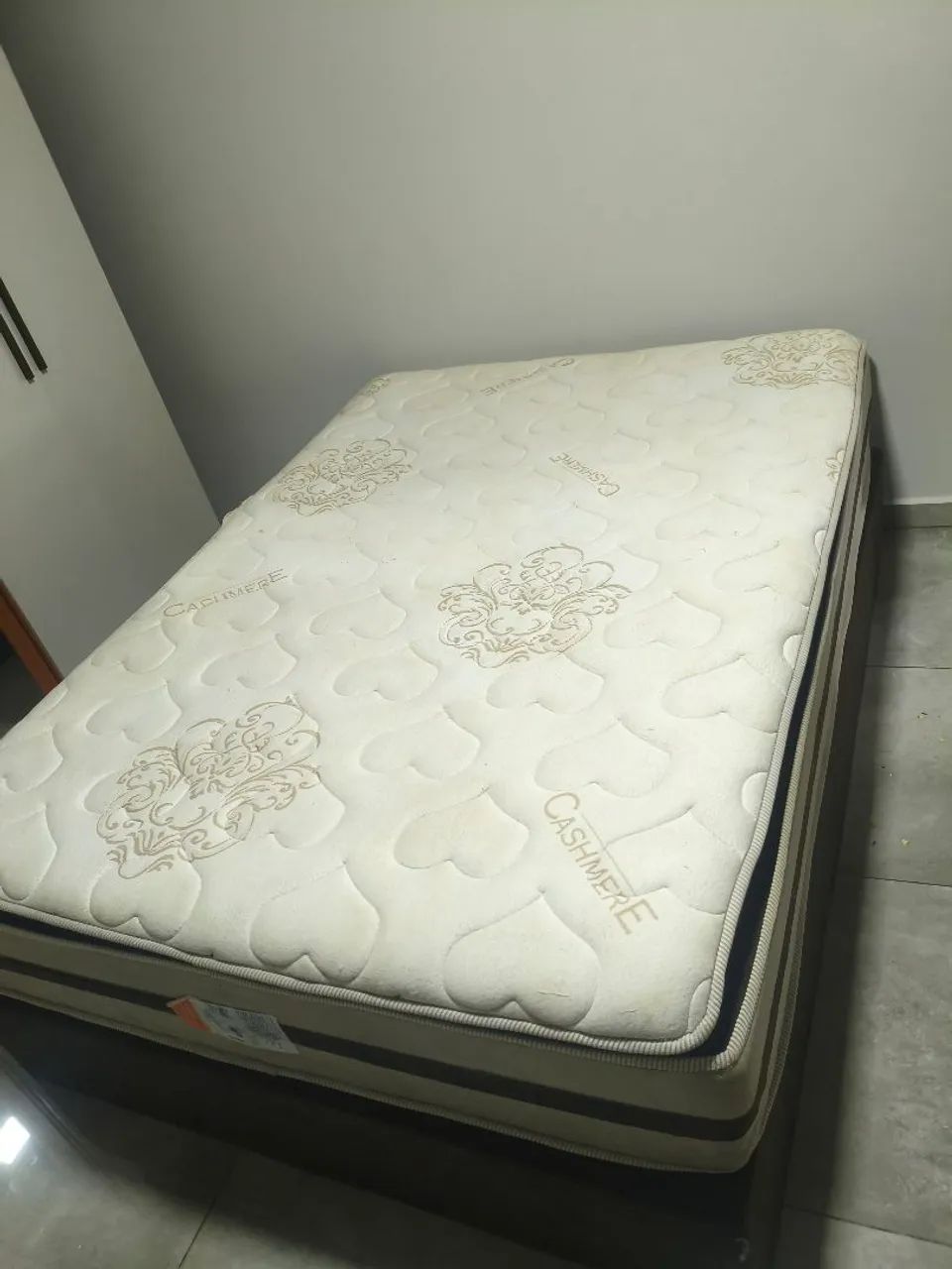Cama box casal semi nova