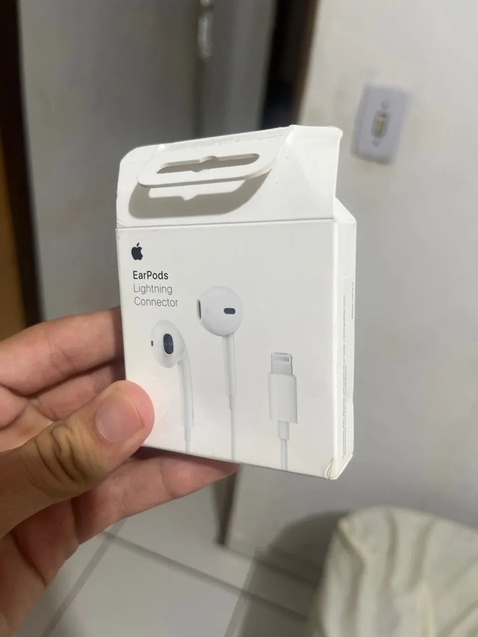 Fones Earpods - entrada Lightning  - Foto 2