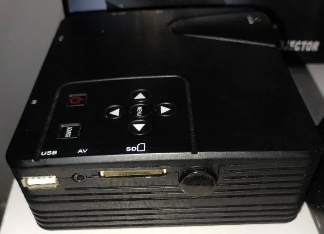 Mini Projetor Led H80 - 1080p, Compacto E Portátil  - Foto 3