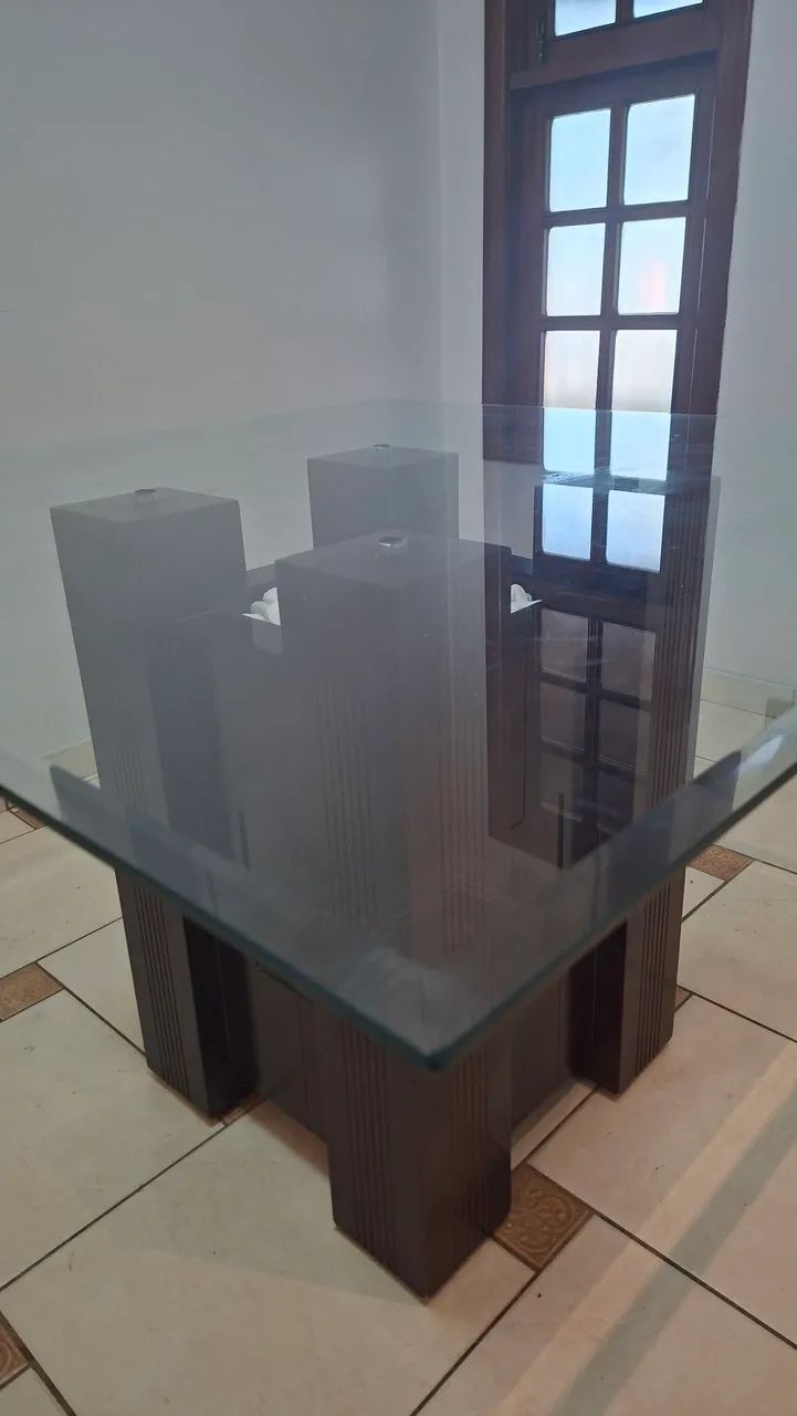 Mesa de Jantar - Vidro e base de madeira - Foto 3