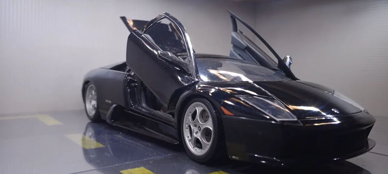 Lamborghini Murcielago AutoArt  - Foto 2