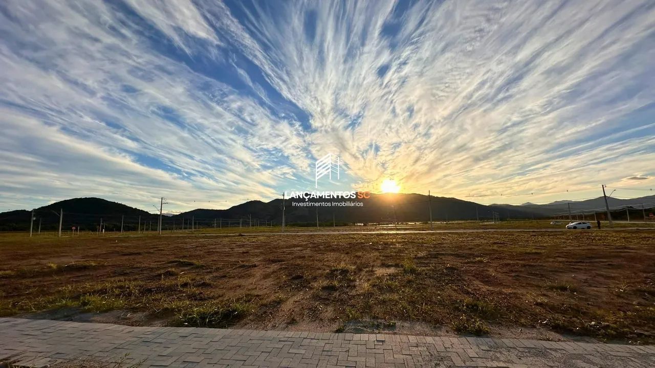 Terreno com 300m² no Loteamento Reserva do Lago, Imbituba