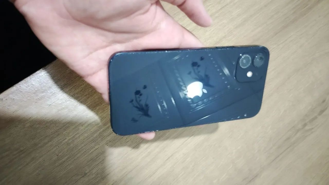 Iphone 12 de 128gb 70% da bateria