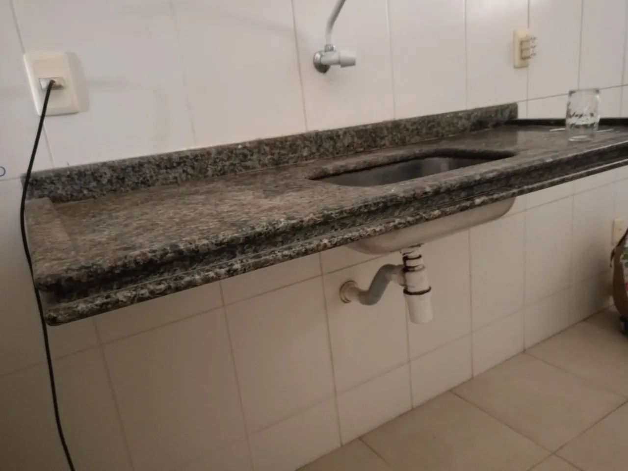 Pia de cozinha e balcão granito  - Foto 3