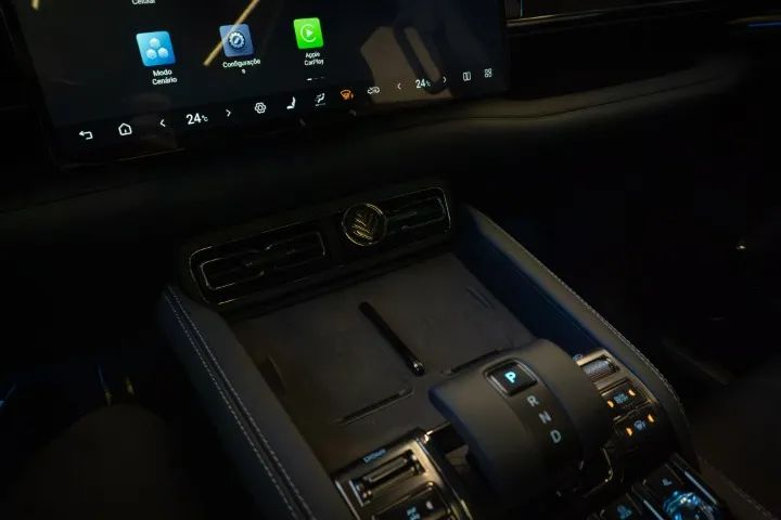 Denza B5 4WD, foto 10 de 19