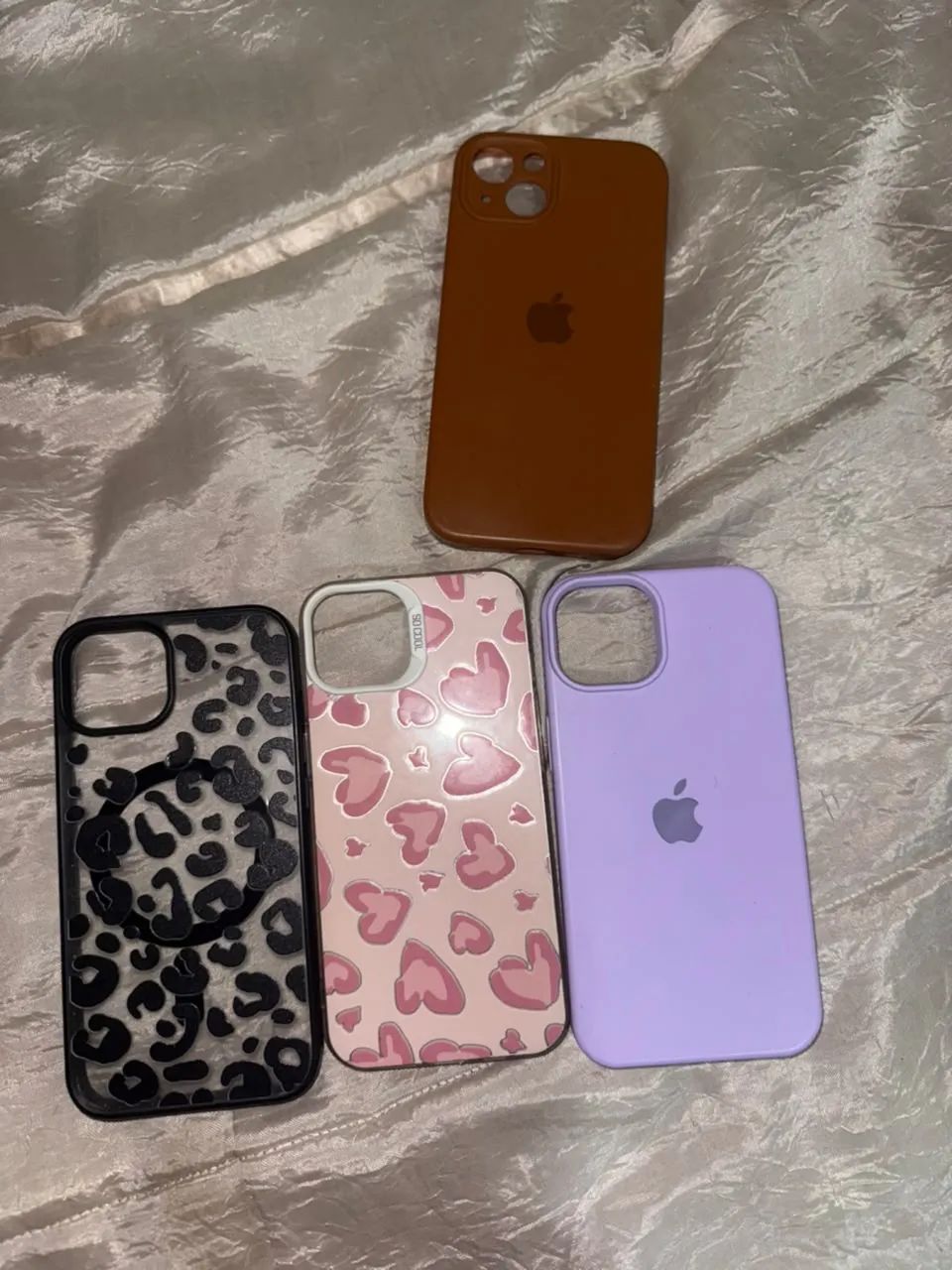 Vendo capinhas de iPhone 13! 25 reais cada 
