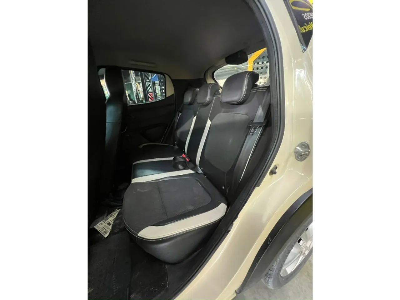 Renault Kwid 1.0 Intense 2018 - Foto 2