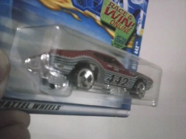 Hot Wheels - Olds 442 - 154/240 - Lacrado - ( 2002 ) - Brinquedos