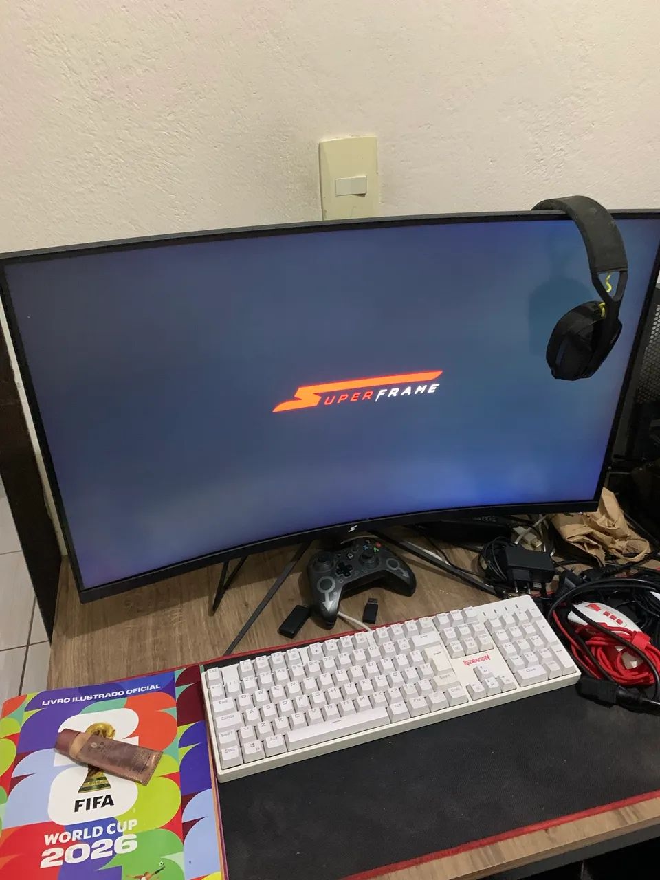 ? Monitor SuperFrame 32? Curvo - 165Hz Ultra Fluido
