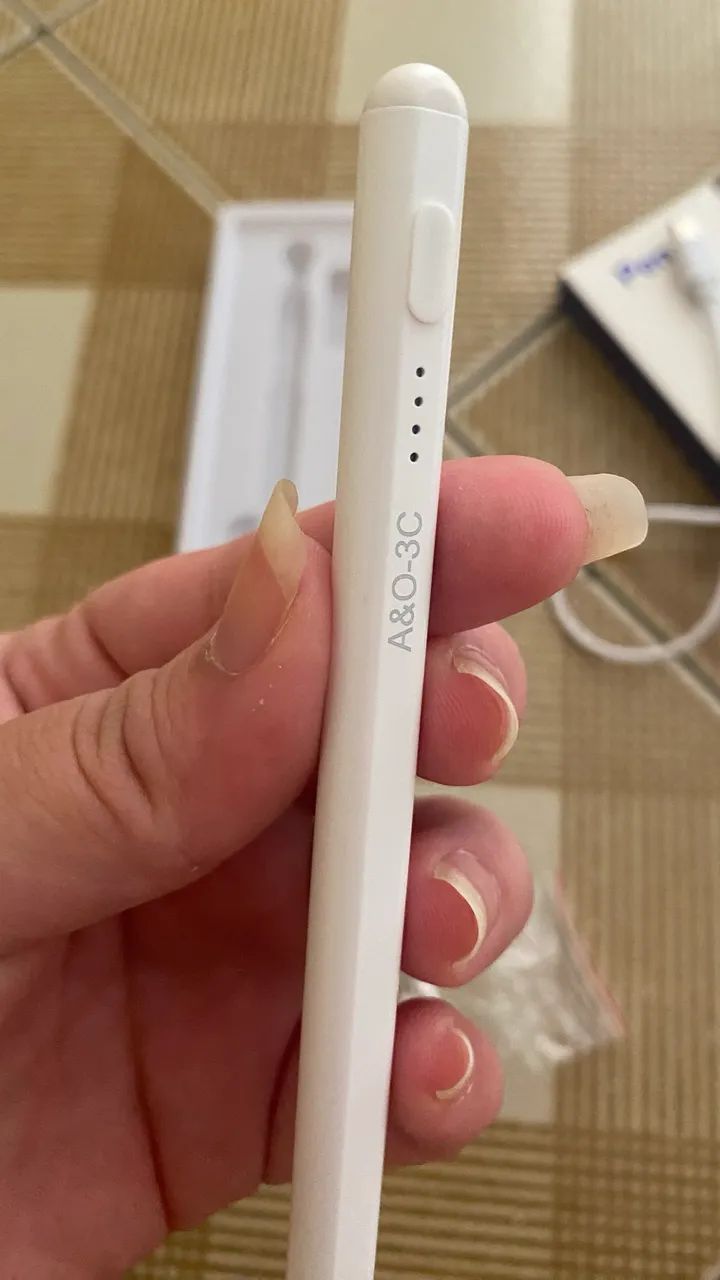 Caneta universal para tablet e celular  - Foto 4