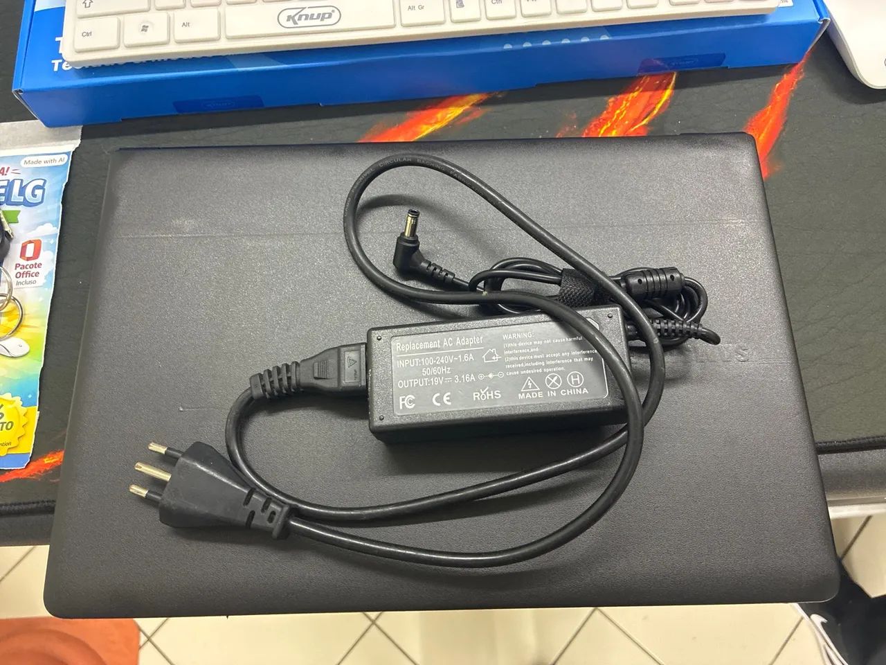 Notebook Samsung core I5 8 de RAM   - Foto 5