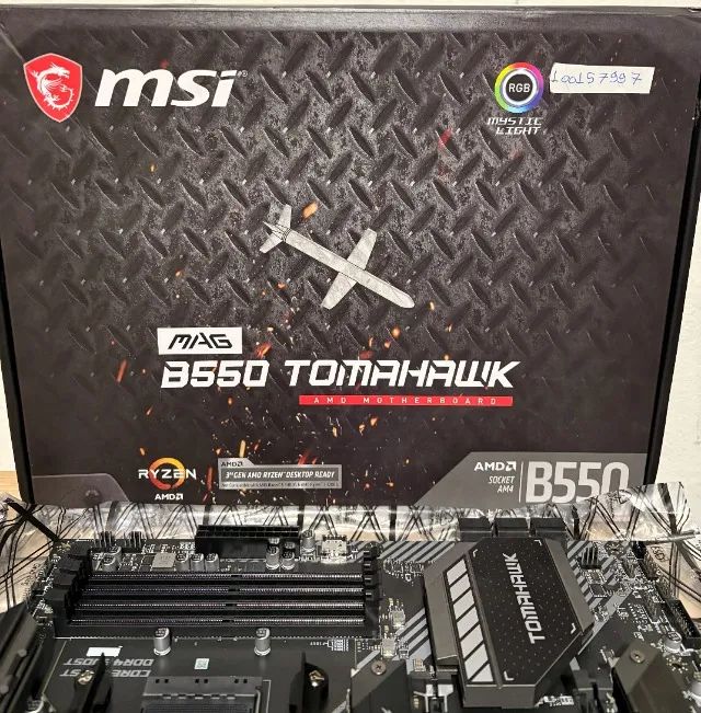 Placa Mãe MSI MAG B550 TOMAHAWK - Foto 2