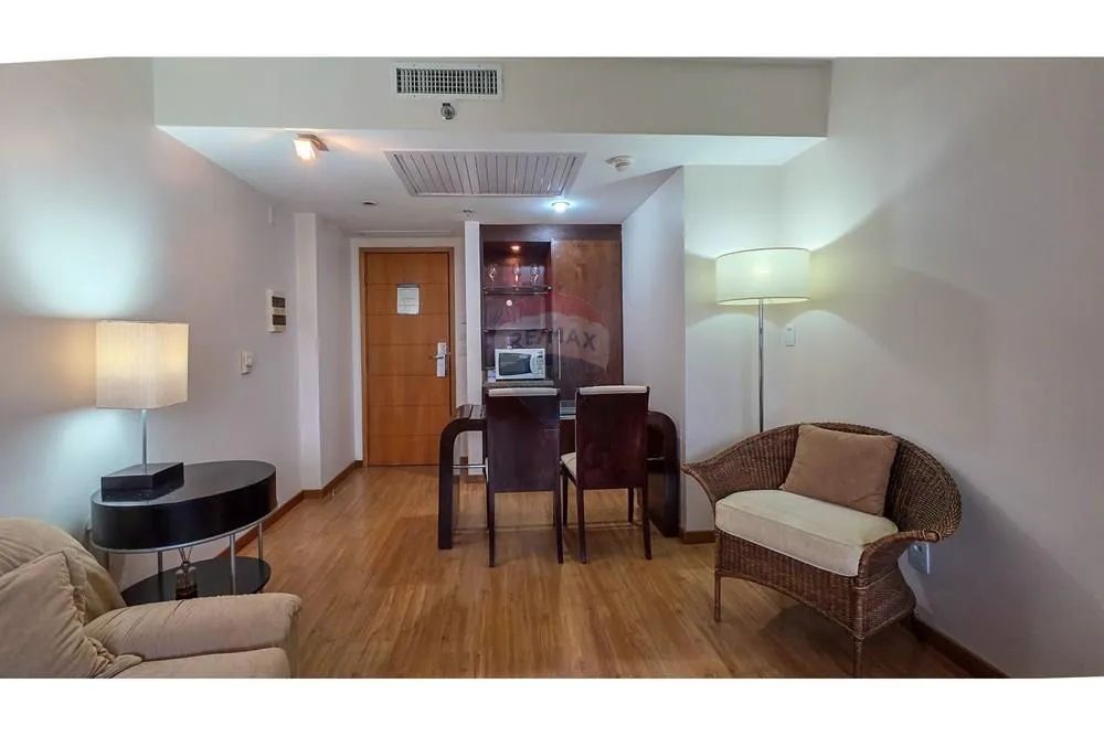 FLAT SUITE - MOBILIADO - BRASIL 21 -ANDAR ALTO - VISTA PARQUE - DESOCUPADO - Foto 2
