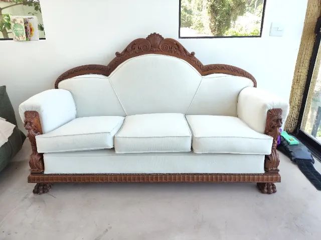 Belíssimo Sofá Pata de Leão Restaurado e Modernizado