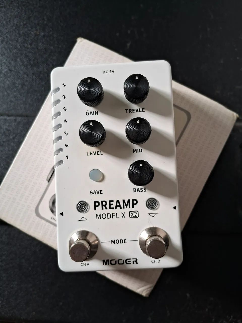Mooer preamp x2