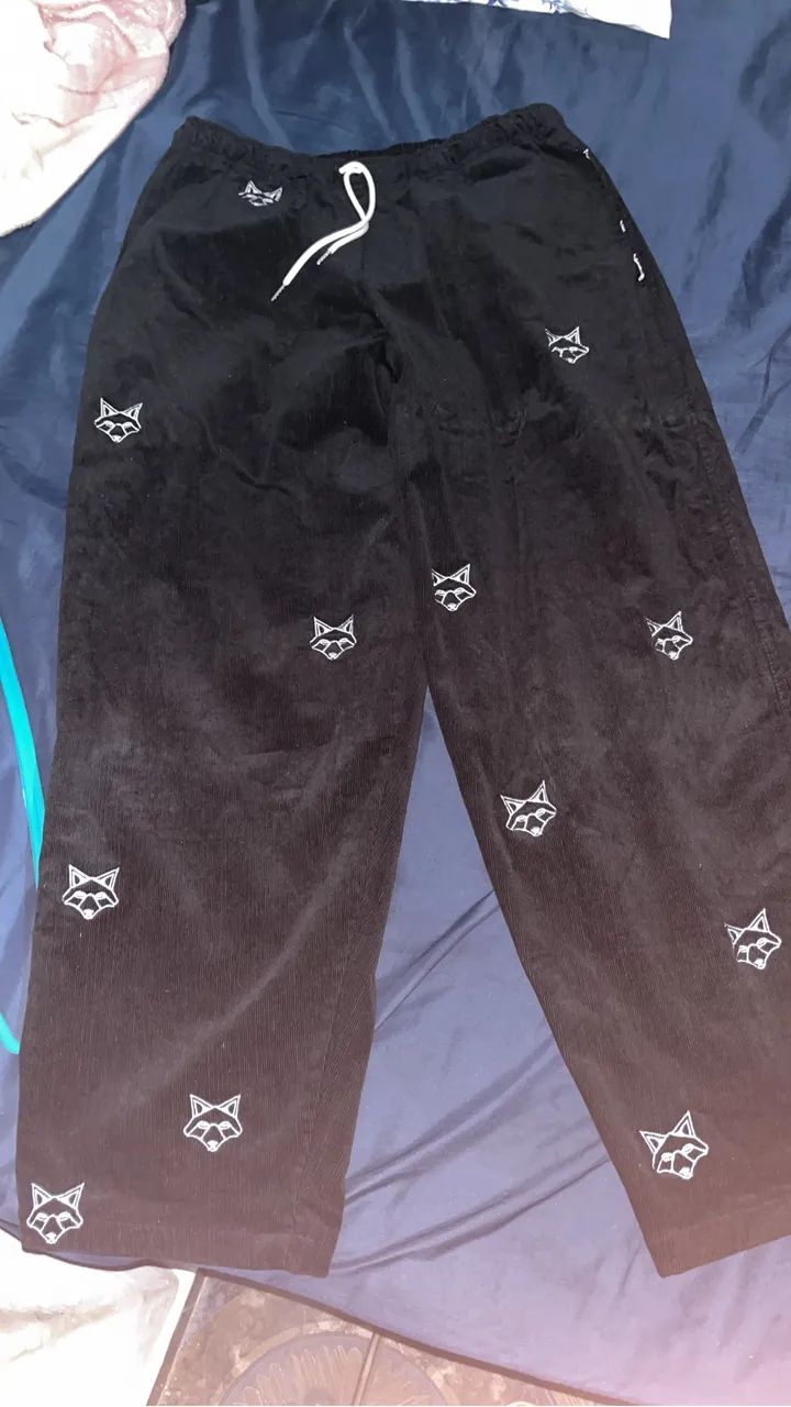 calça TÁ NA BASE ZERADA TAMANHO M SERVE G