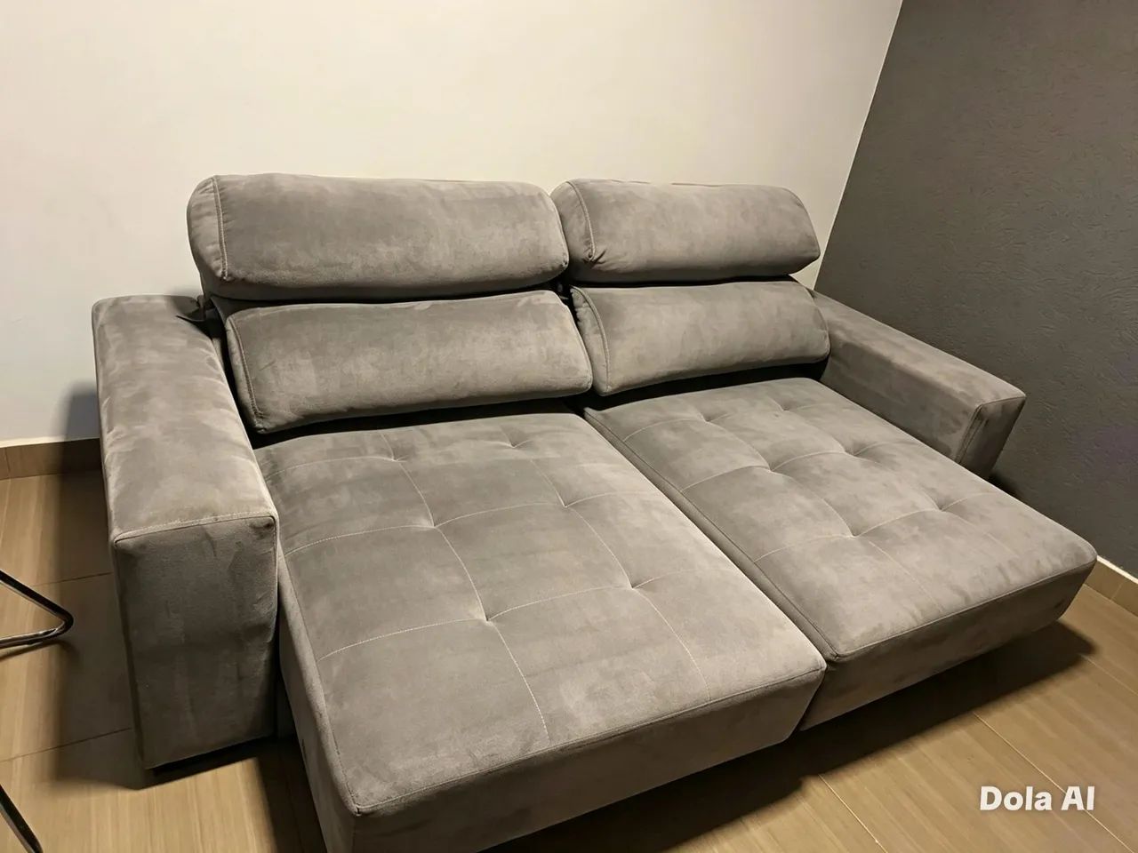 Sofá Suede 2,30m ? Retrátil e Reclinável, Seminovo! - Foto 2