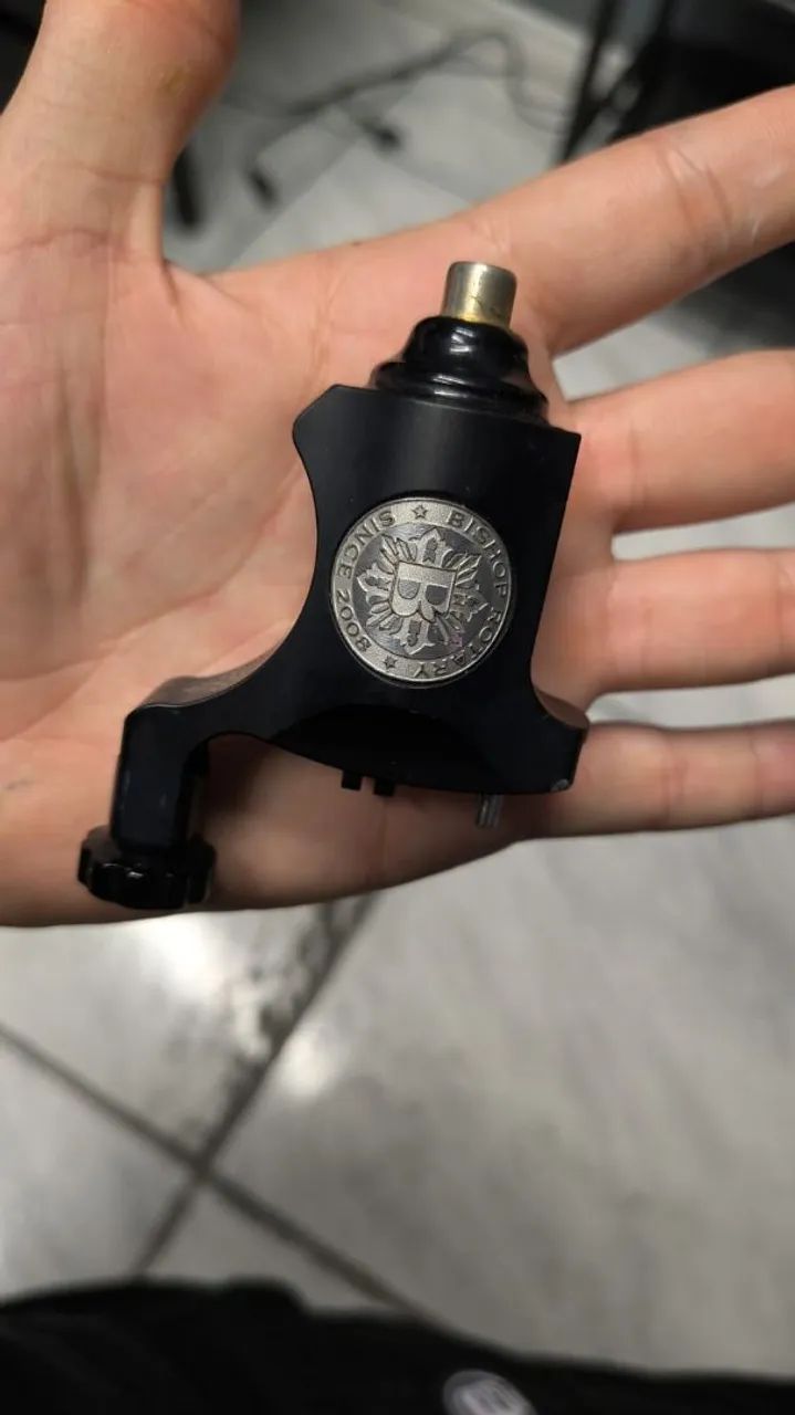 Máquina de tattoo - Bishop v5 3,5 com motor extra de 4,2