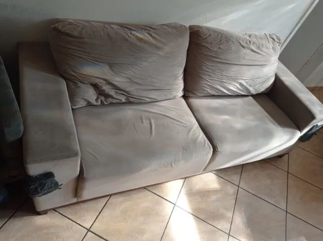 sofá 3 lugares chenile R$250,00 - Foto 2