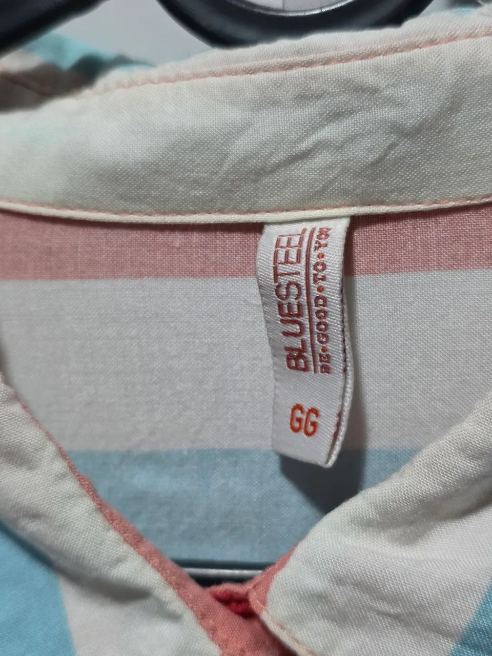Camiseta com botões Listrada - Foto 3