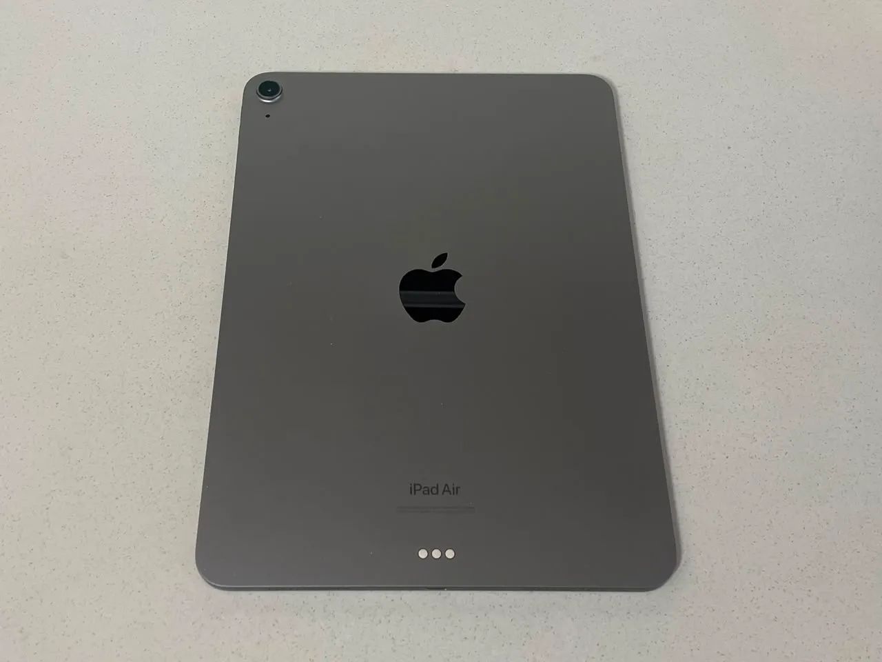 iPad Air 5 Geração M1 64GB - Seminovo  - Foto 2