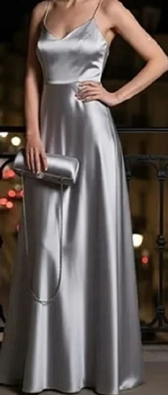 Bolsa de festa clutch · em cetim cinza prata acolchoada - nova - sem uso - Foto 2