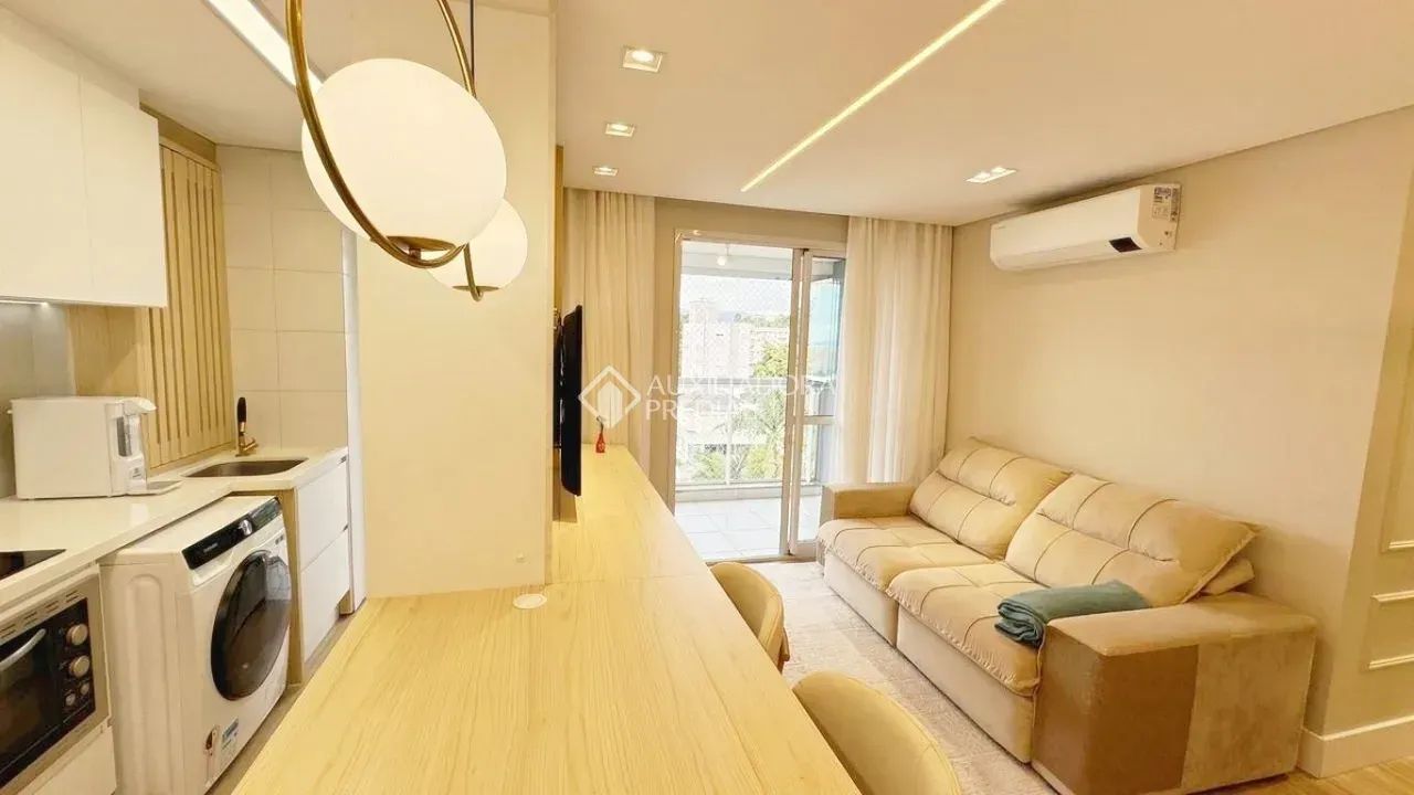 Apartamento mobiliado com 2 vagas próximo à Beira-Mar de São Jose - Foto 2