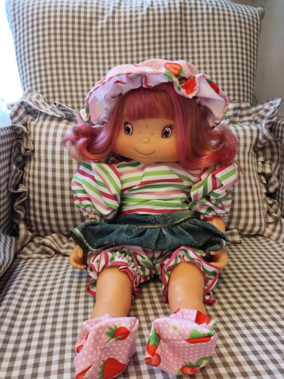 Boneca Moranguinho baby brink