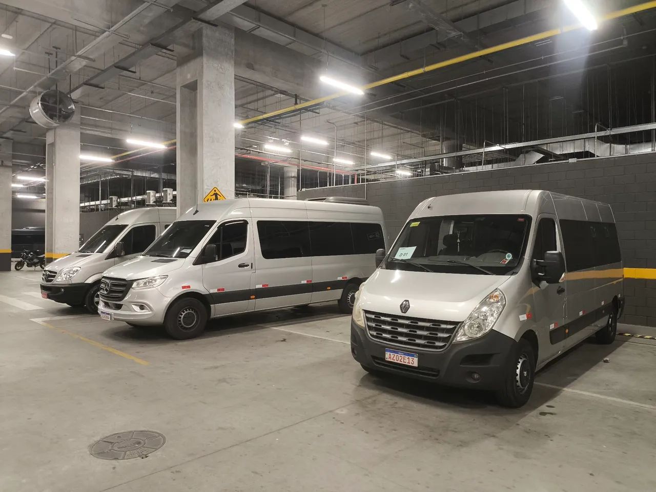 Fretamento de van para eventos e viagens 