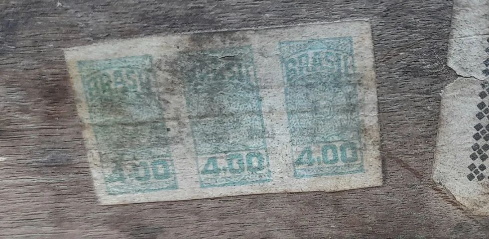 Vendo Conjunto De 4 Cadeiras Antigas Legítimas - Móveis Mieli - Foto 3