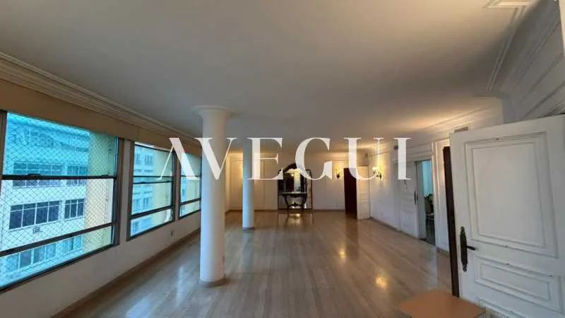 Apartamento : / Residencial / Copacabana