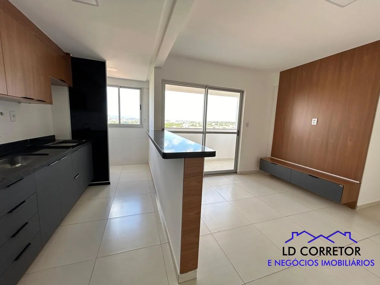 COMPRE E GANHE - Consulte as imagens e a descrição, são 3 quartos com 1 suíte e lazer comp
