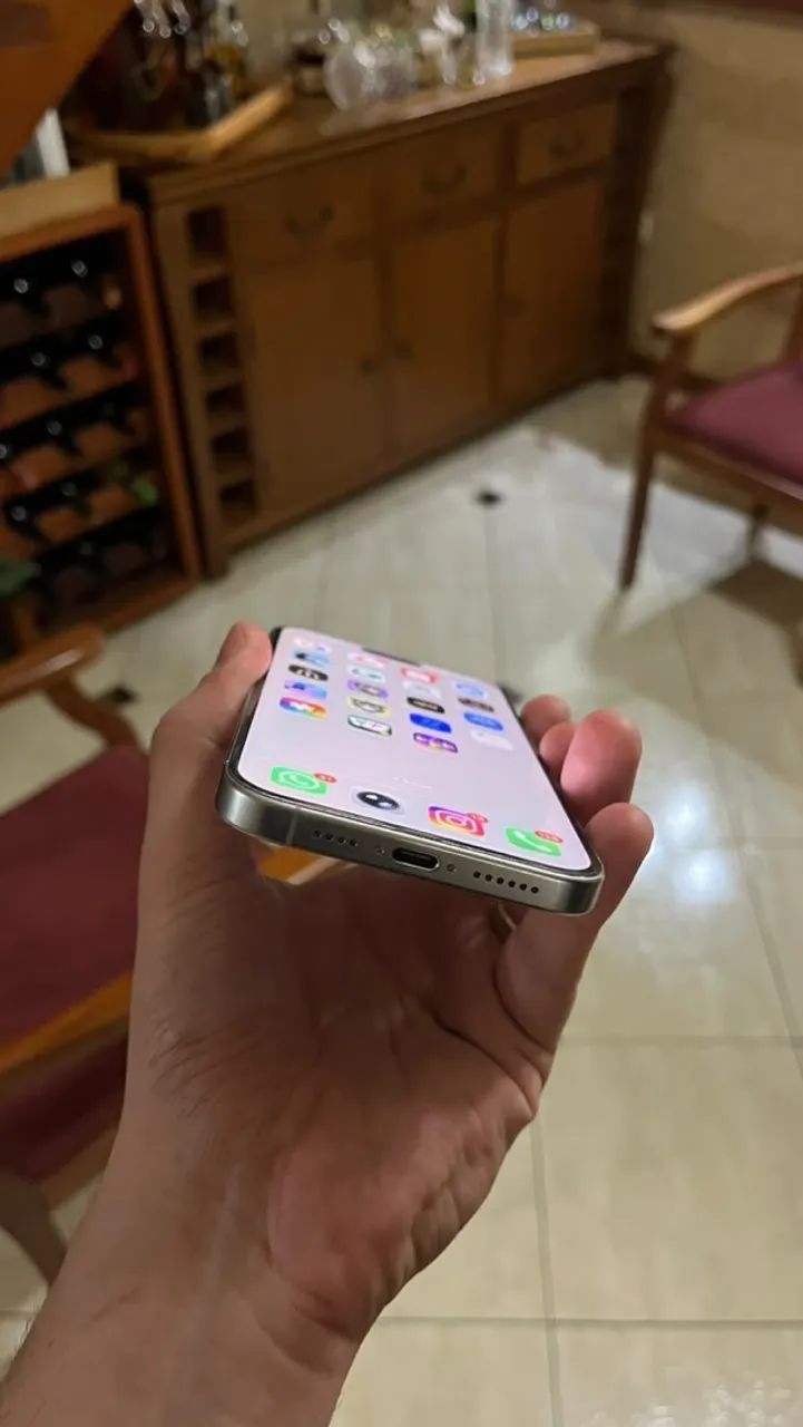iPhone 16 pro Max,256 gg,branco - Foto 3