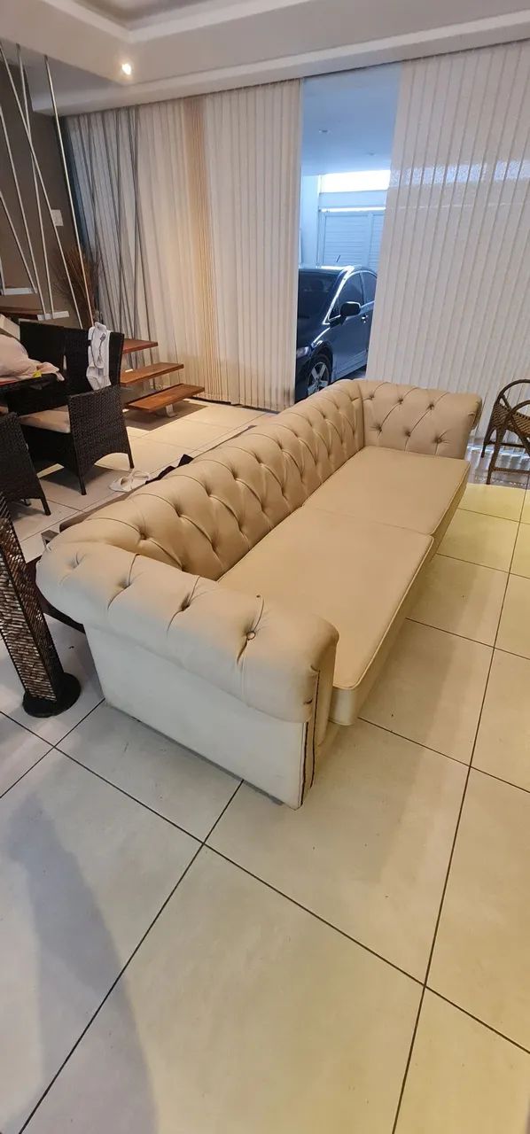 Sofá Chesterfield branco gelo - Foto 4