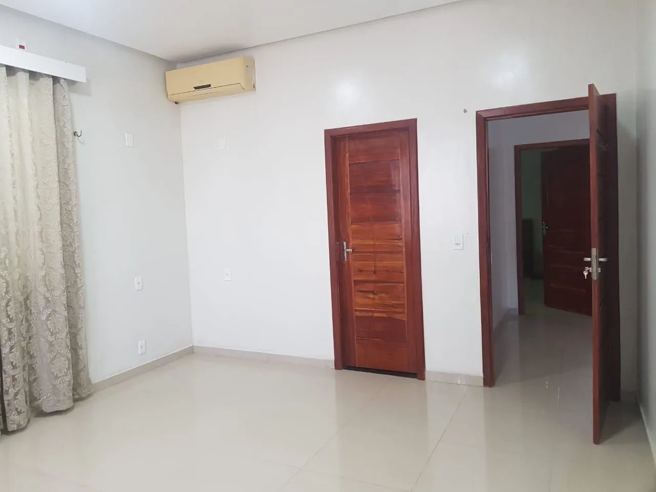 VENDE-SE CASA COM 3 SUITES NO MARABAIXO - Foto 4