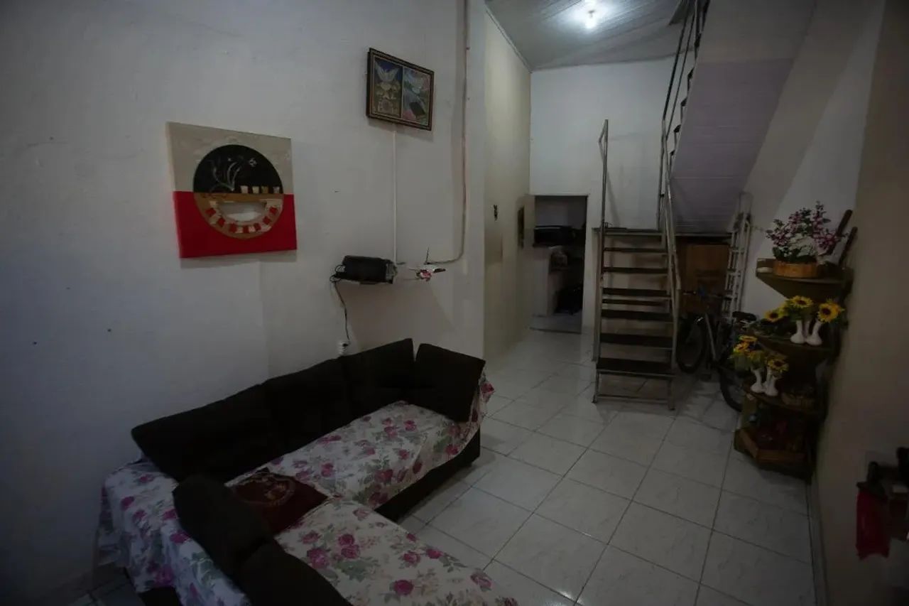 Casa à Venda - Lindéia, 8 Quartos, 134 m2