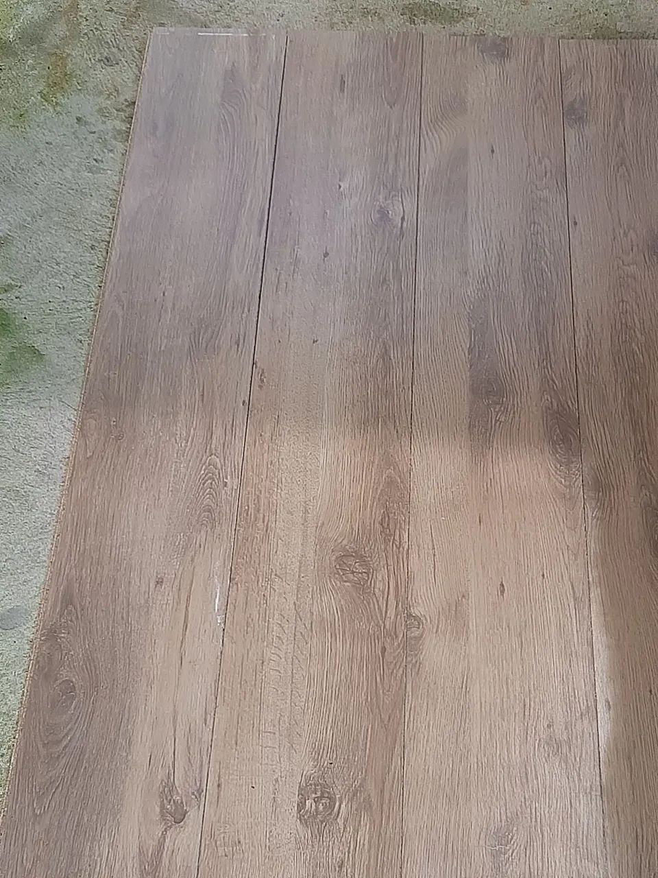 Piso laminado de encaixe  12 m2 - Foto 3