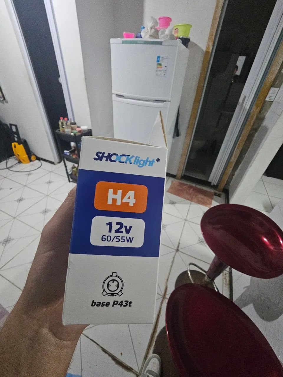 Vendo par de luz super branca H4 - Foto 2